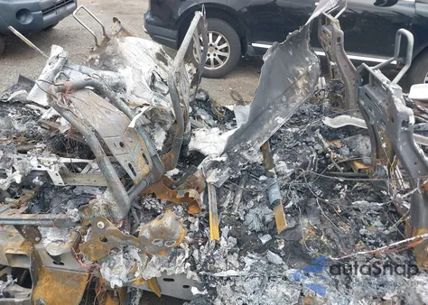 2023 Ford F-150 Lightning Lariat from USA, damaged, VIN 1FT6W1EV0PWG34290